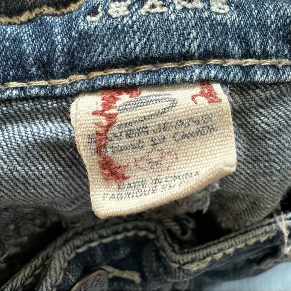 Silver Jeans - Picture 2 of 6